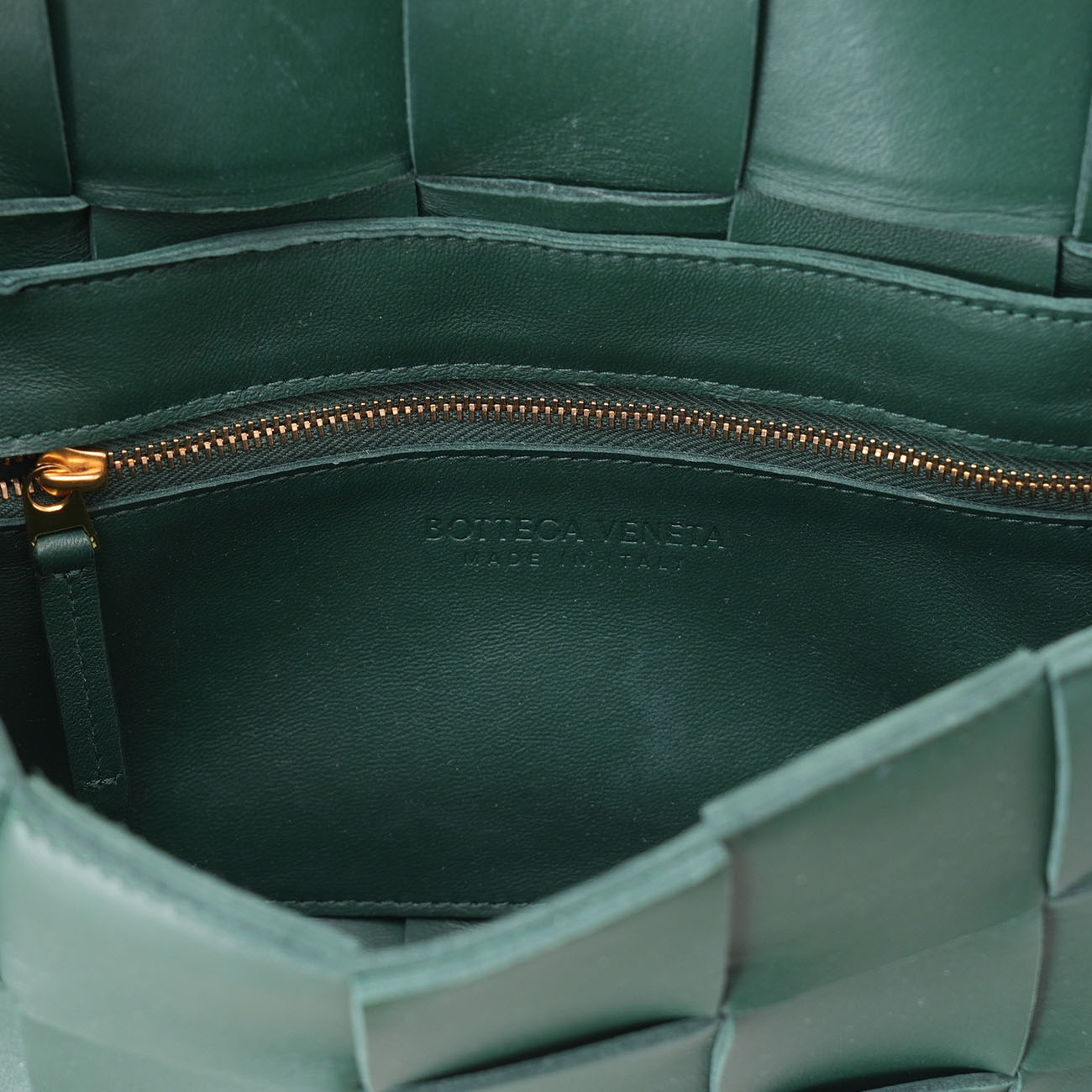BOTTEGA VENETA(USED)보테가베네타 그린 카세트 미디움 백
